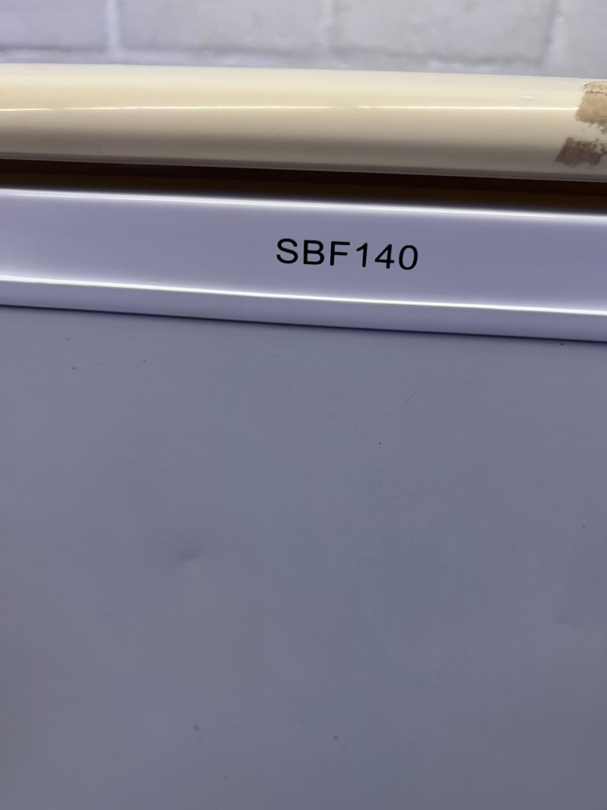 Compact Singer SBF140 White Freezer