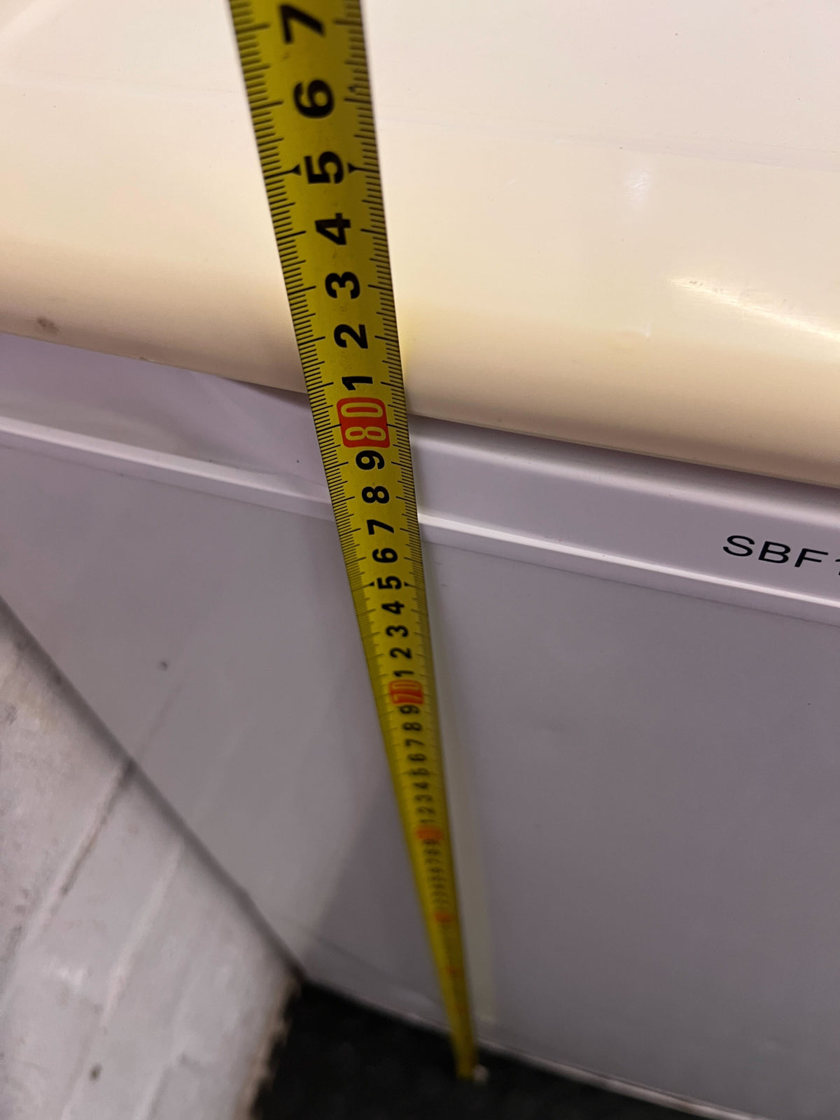 Compact Singer SBF140 White Freezer