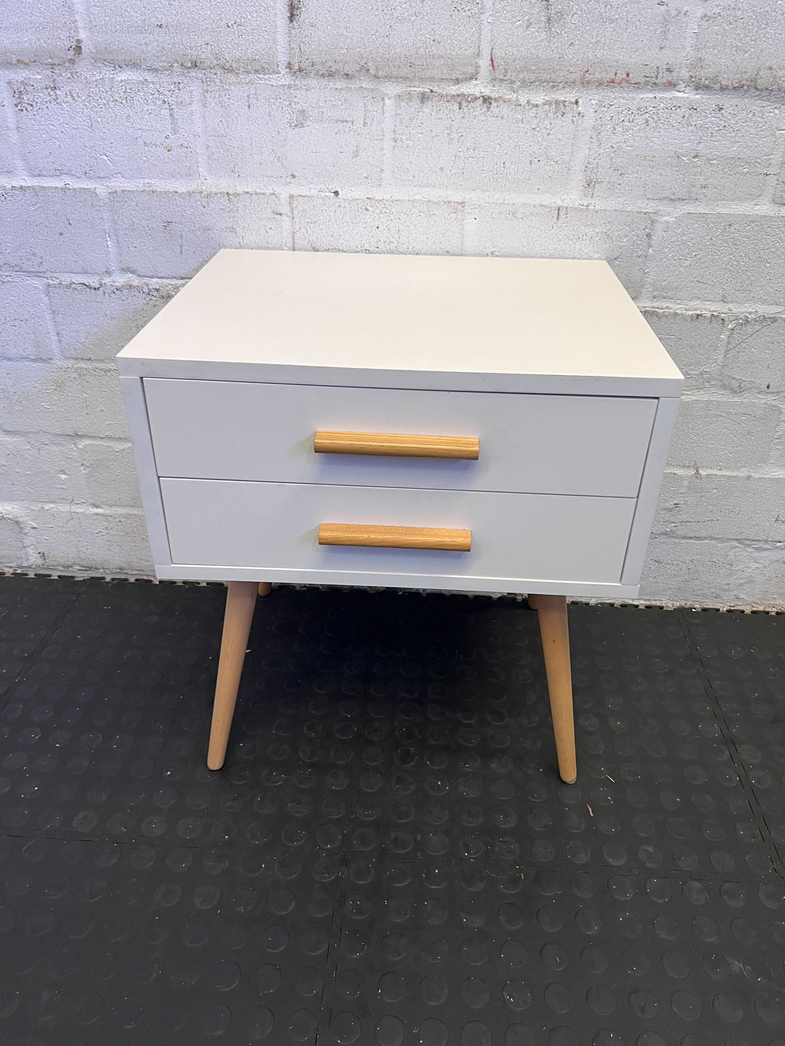 Stylish Mid-Century Modern Two-Drawer Nightstand - Light Grey