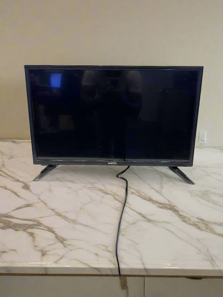 SinoTec 32" LED TV - Modern Black Display with Minor Scratches