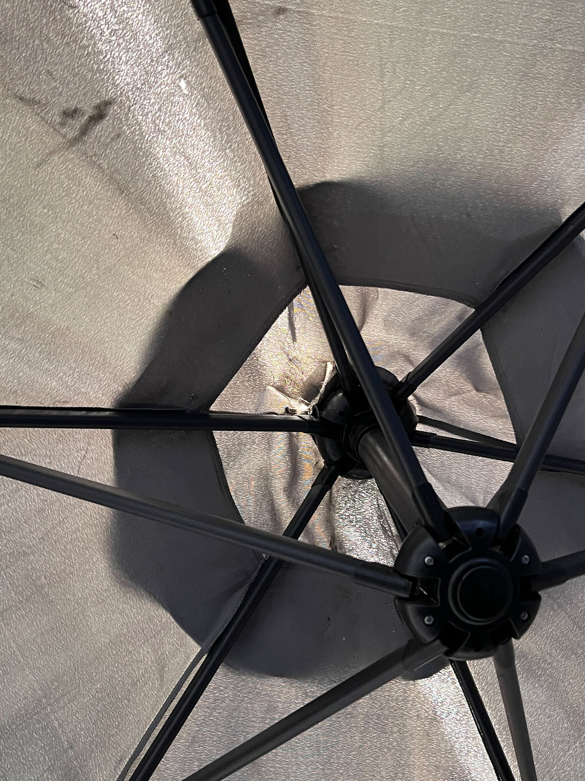 Large 3m Black Patio Umbrella with Sturdy Base – Outdoor Shade - 2ndhandwarehouse.com