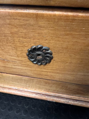 Charming Vintage Wooden Sideboard with Ornate Carving draw missing a hinges - 2ndhandwarehouse.com