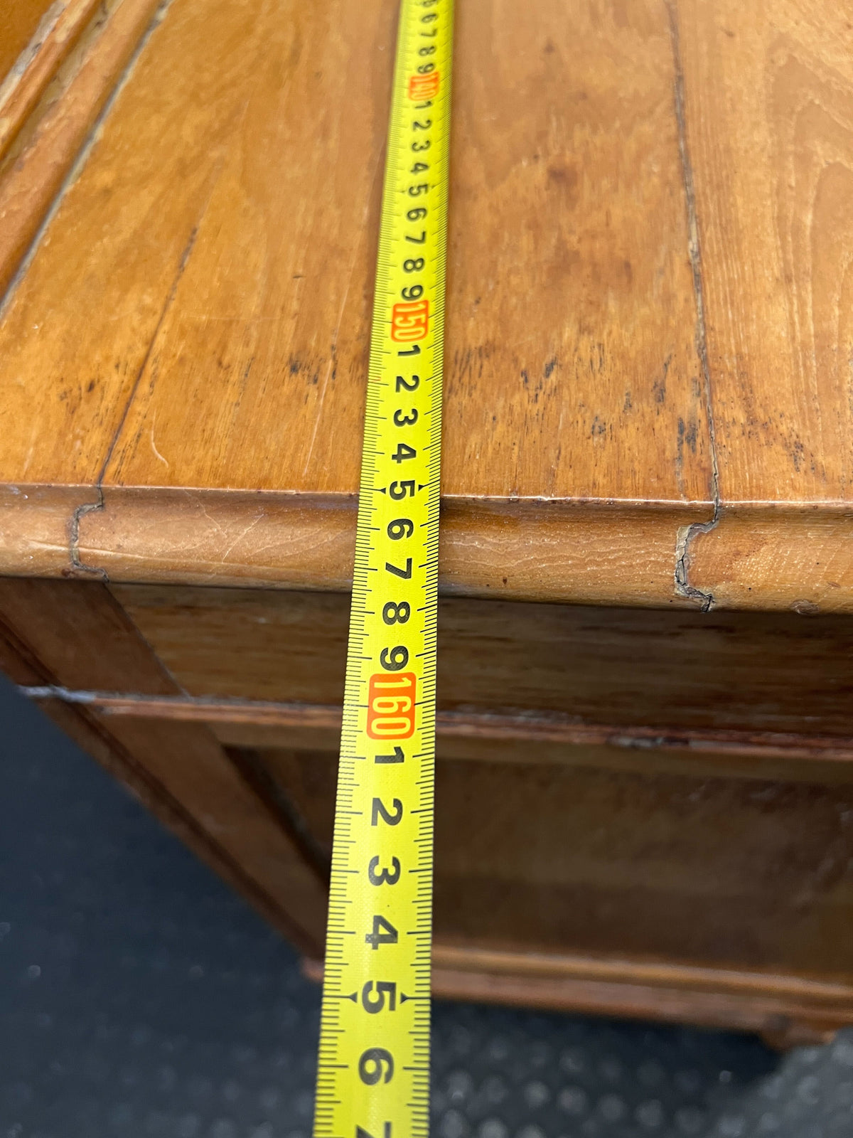 Charming Vintage Wooden Sideboard with Ornate Carving draw missing a hinges - 2ndhandwarehouse.com