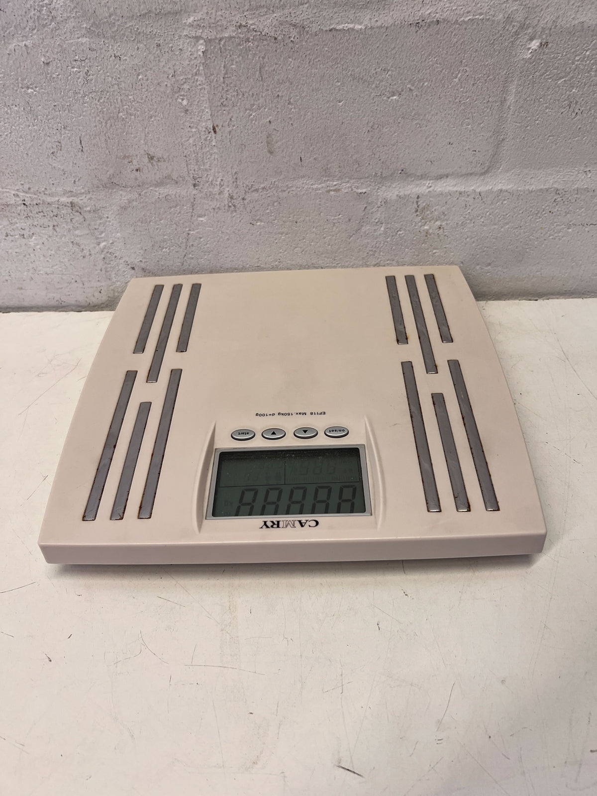 Camry Digital Bathroom Scale - 150kg Max - 2ndhandwarehouse.com