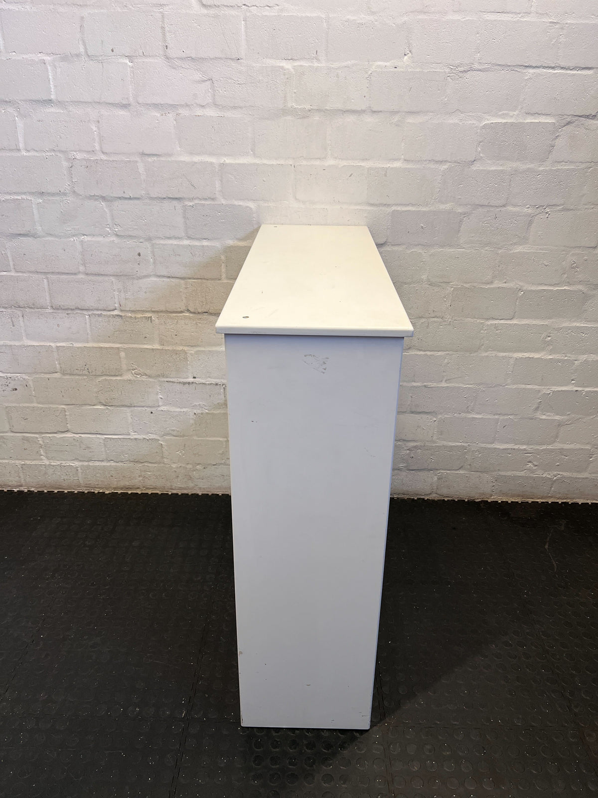 Compact White 3-Tier Bookshelf