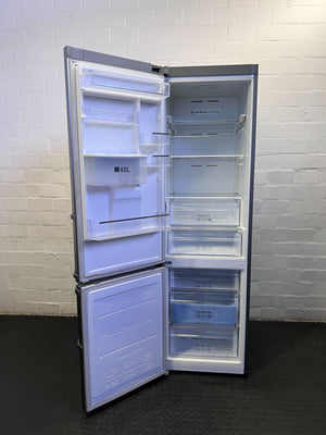 Samsung Silver Fridge-Freezer with Water Dispenser
