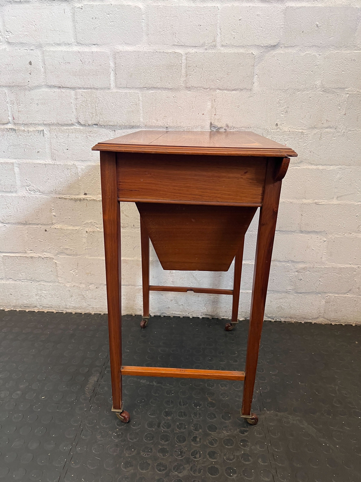 Elegant Vintage Inlaid Sewing / Side Table with Storage 🧵