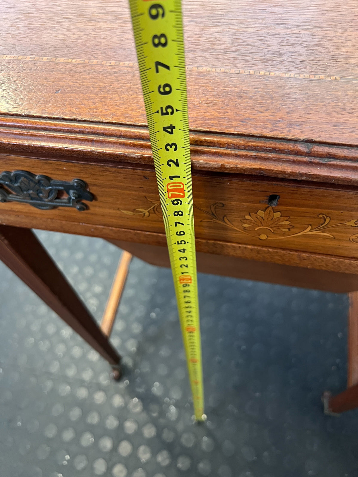 Elegant Vintage Inlaid Sewing / Side Table with Storage 🧵