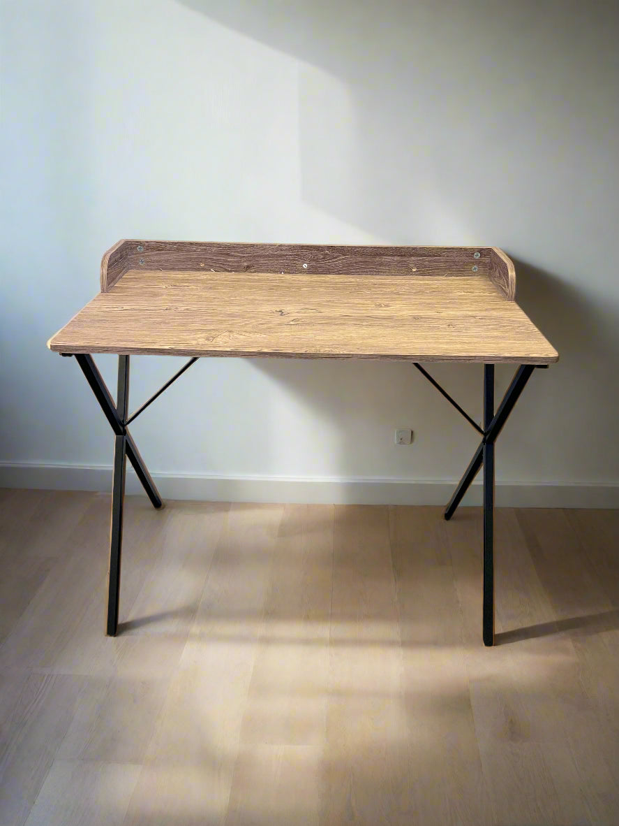 Stylish Wooden Desk with Black Metal Legs – Minor scratches