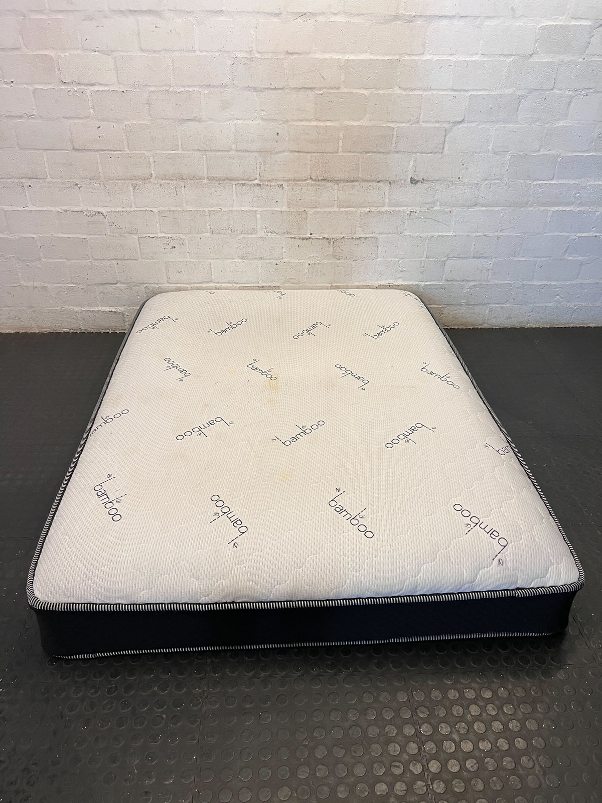 Comfortable double Bamboo Mattress - Pre-loved Sleep Solution - 2ndhandwarehouse.com