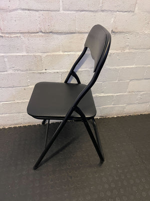 Stylish Black Folding Chair – Durable Metal & Comfortable Design