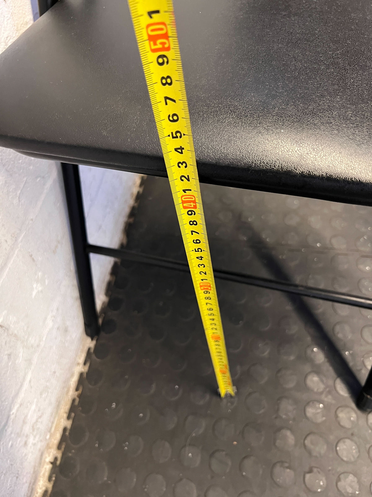 Stylish Black Folding Chair – Durable Metal & Comfortable Design