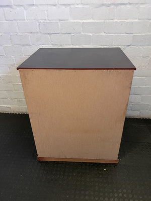 Sleek Burgundy 5-Drawer Dresser with Black Top