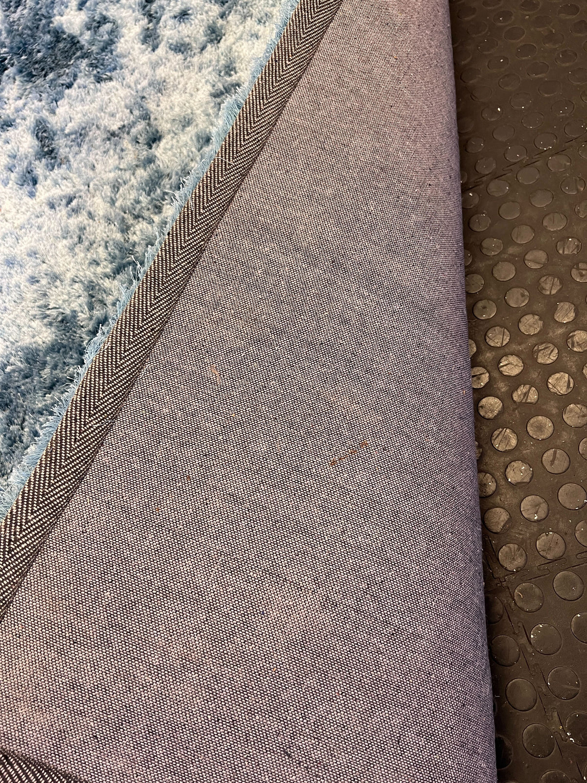 Cozy Blue Shag Area Rug – Soft & Stylish Home Décor