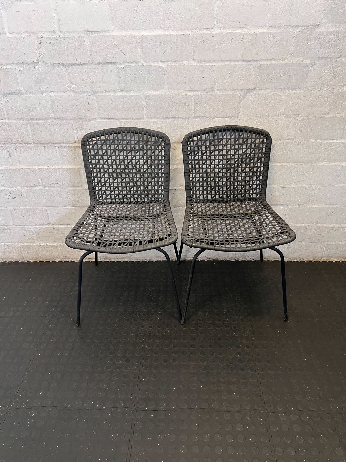 Stylish Grey Woven Indoor/Outdoor Chair