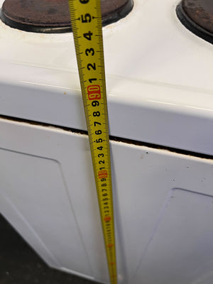 Defy Classic White Electric Stove with Oven - Some rusting on plates