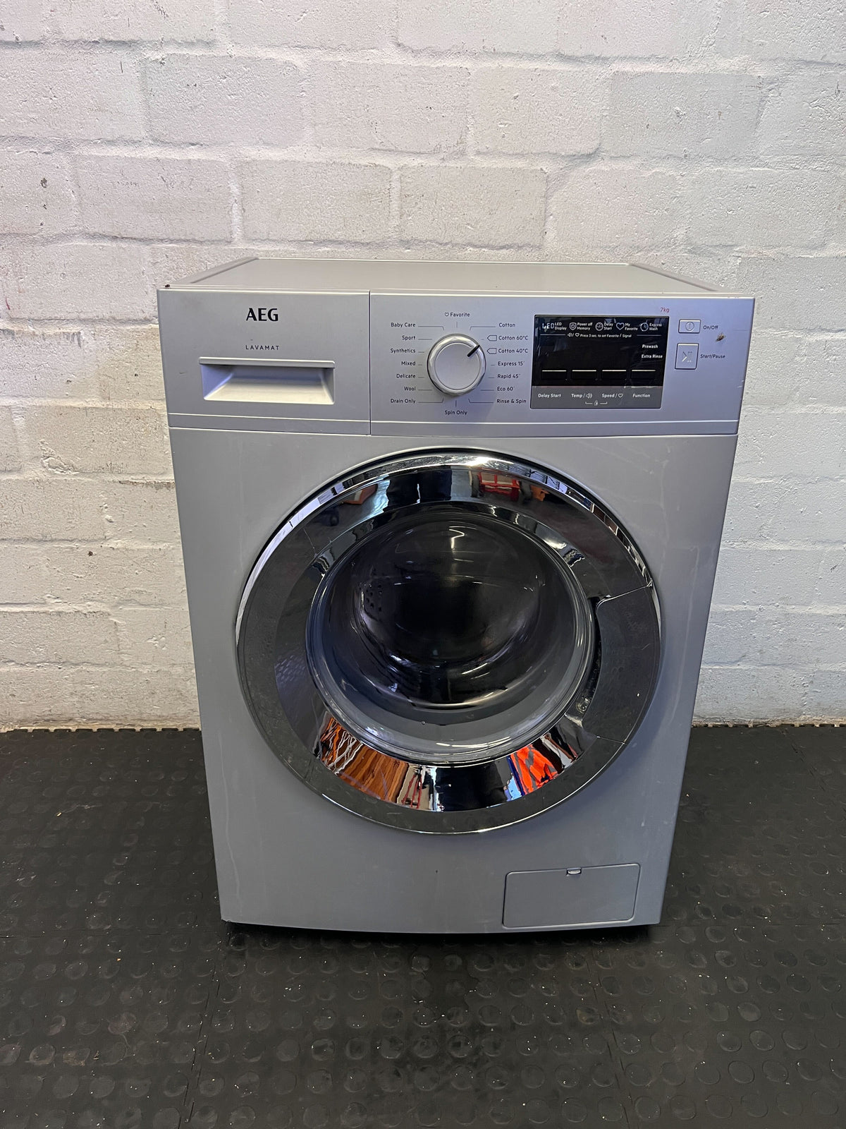 AEG Lavamat Front-Load Washing Machine - NOT WOKRING