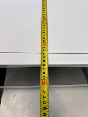 Samsung White Microwave Oven with Minor Scratches - REDUCED