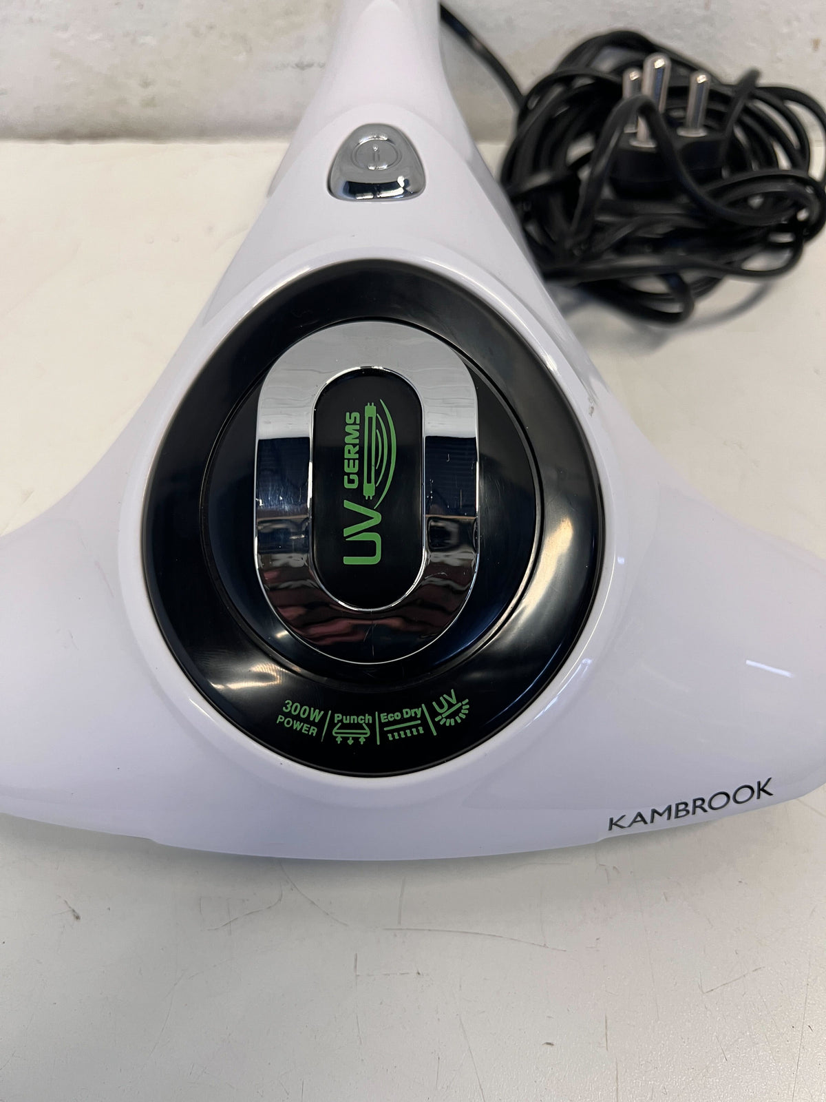 Versatile White Handheld Steam Cleaner – Like New Condition - 2ndhandwarehouse.com