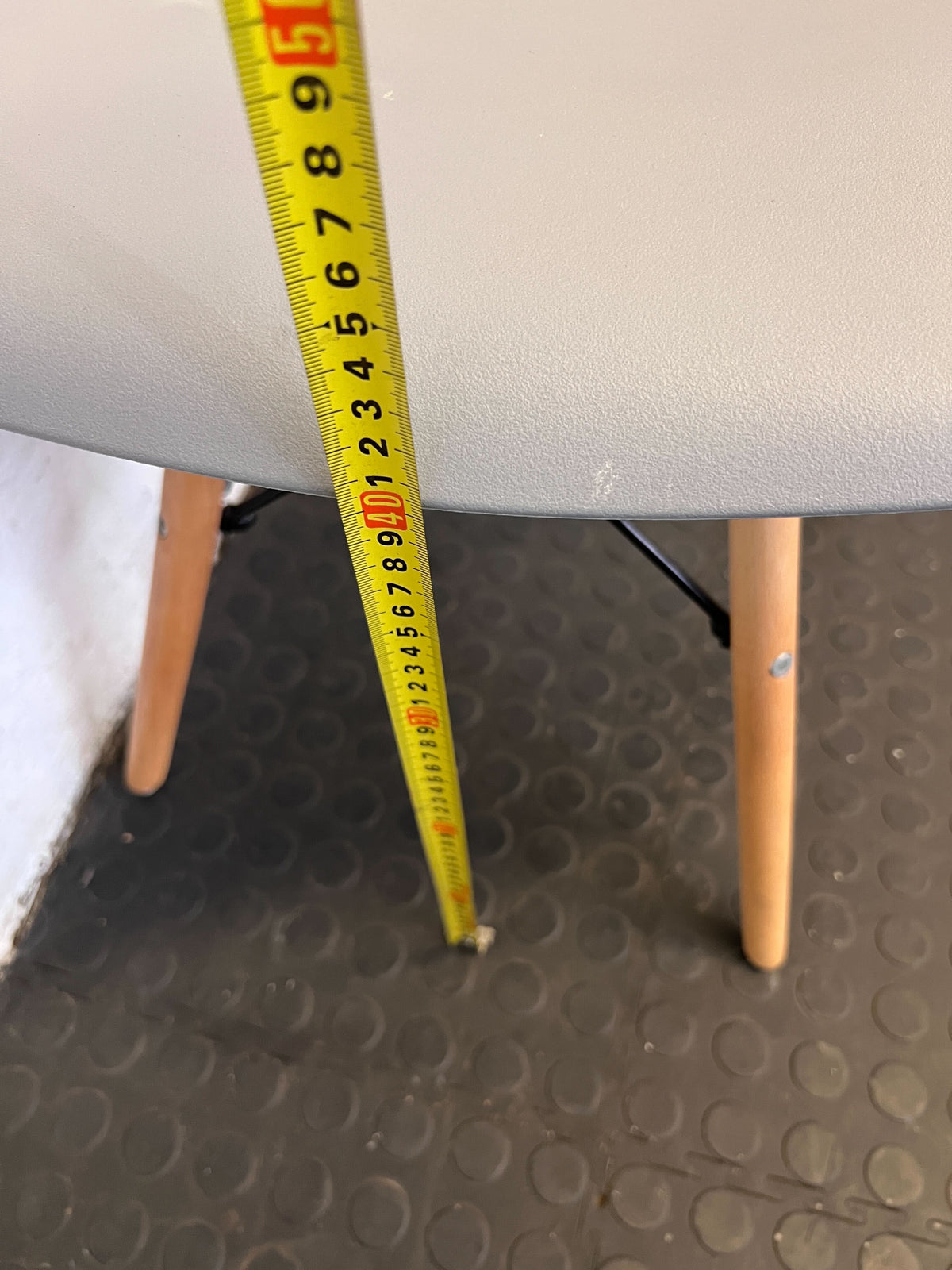 Modern Grey Plastic Chair with Wooden Legs - Minimalist Design - 2ndhandwarehouse.com