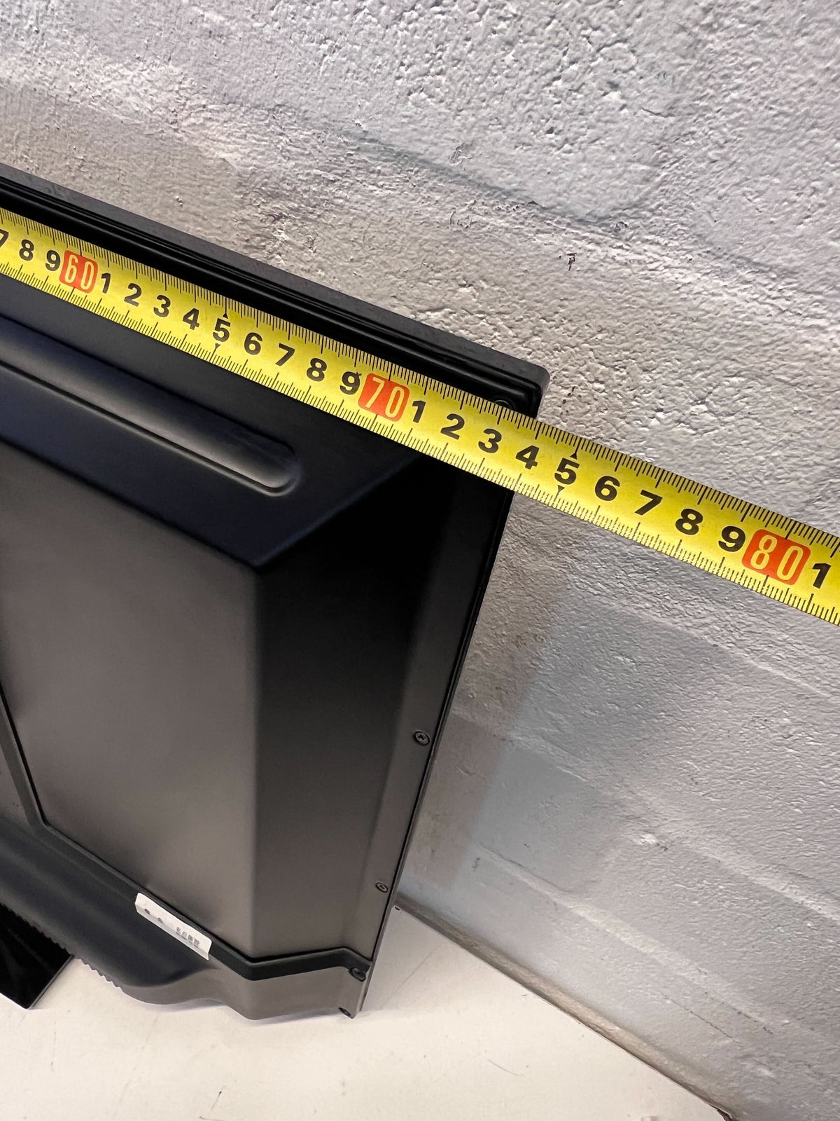 32-inch LED TV - Slim Black Design with Minor Scratches