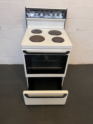 White Freestanding Electric Stove with Minor Wear Has no power cable