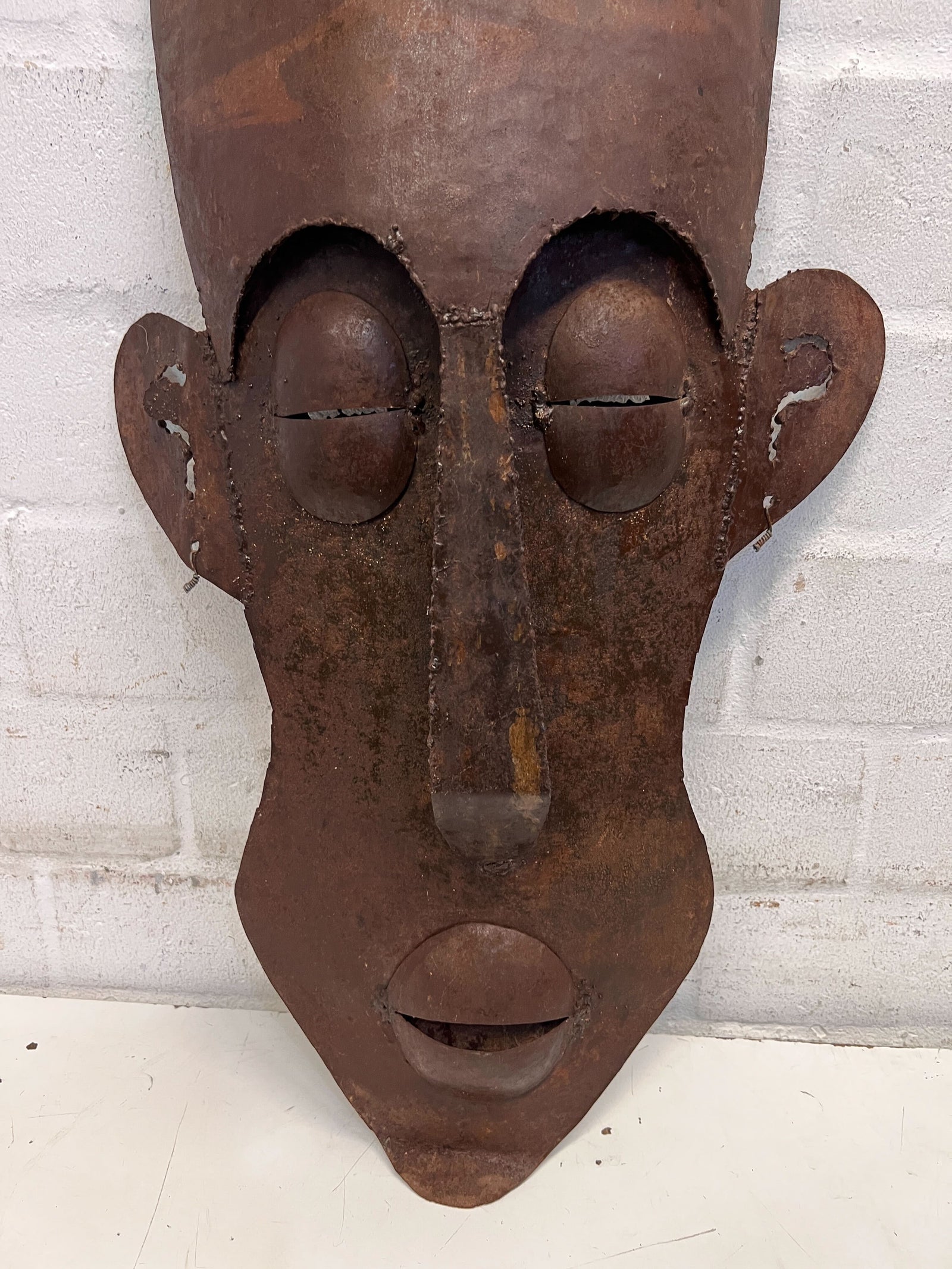 Unique Handcrafted Decorative Metal African Mask – Vintage Charm