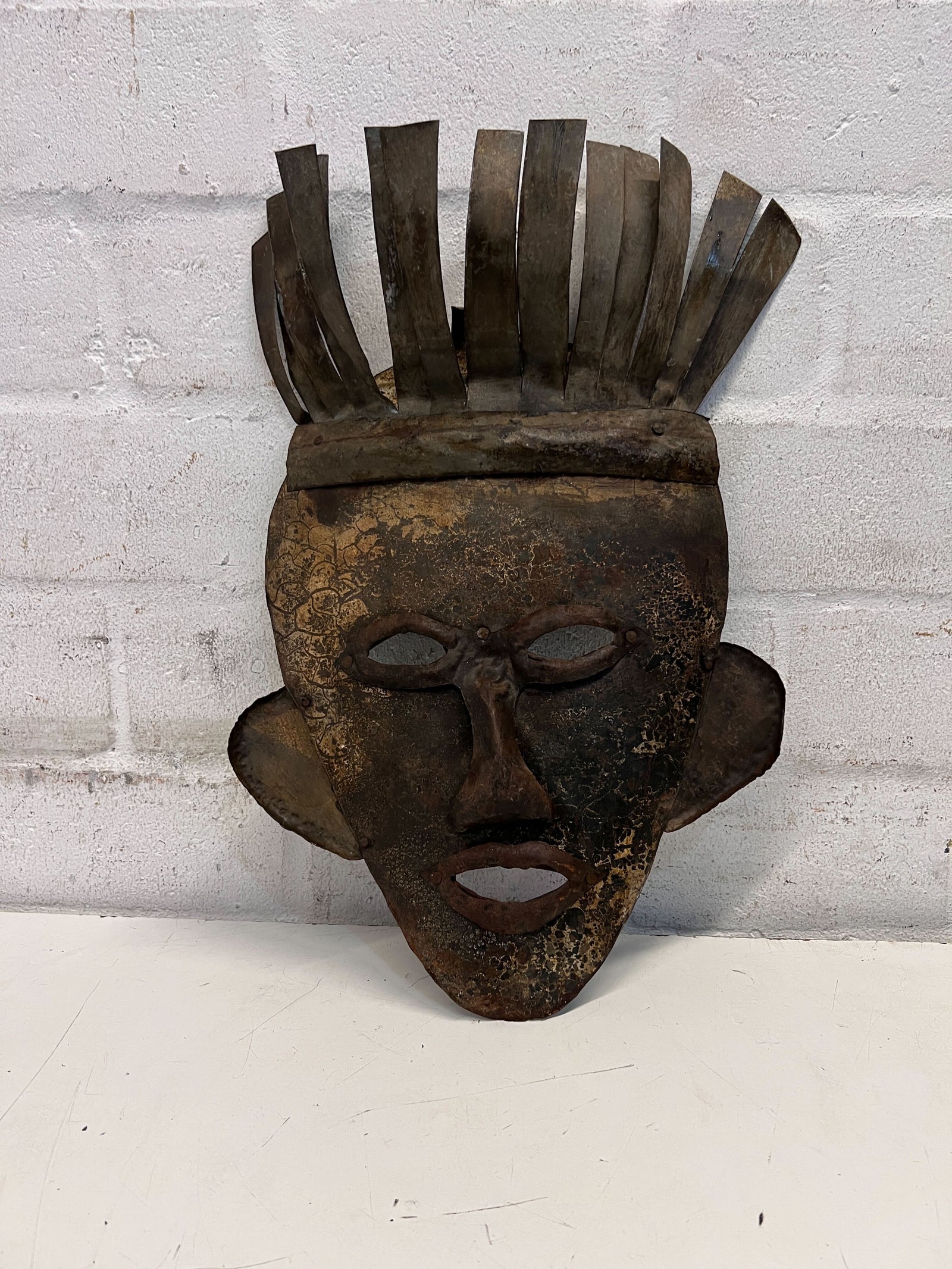 Vintage Handcrafted Metal Mask Art Piece – Unique Wall Décor