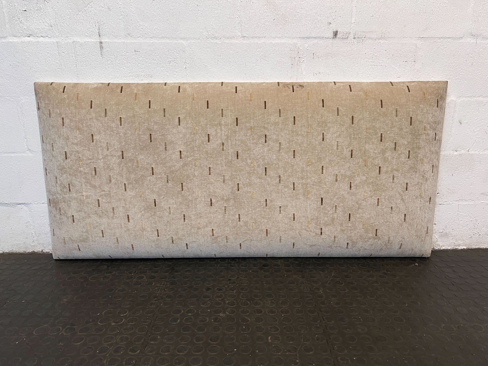 Elegant Cream Velvet Headboard with Subtle Pattern – Minor Wear