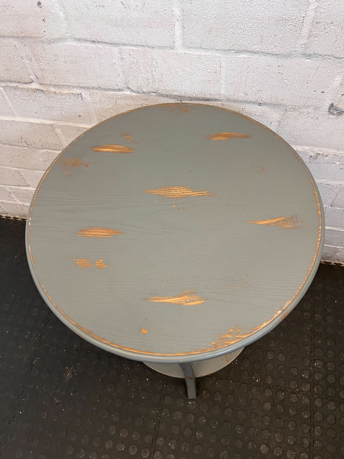 Charming Distressed Grey 3-Tier Round Side Table