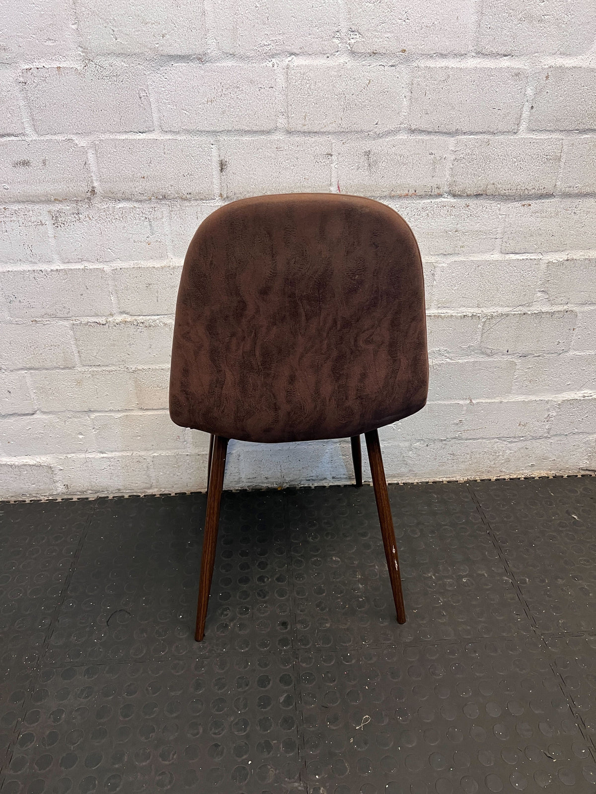Stylish Brown Vintage Dining Chair with Mid-Century Design - PRICE DROP