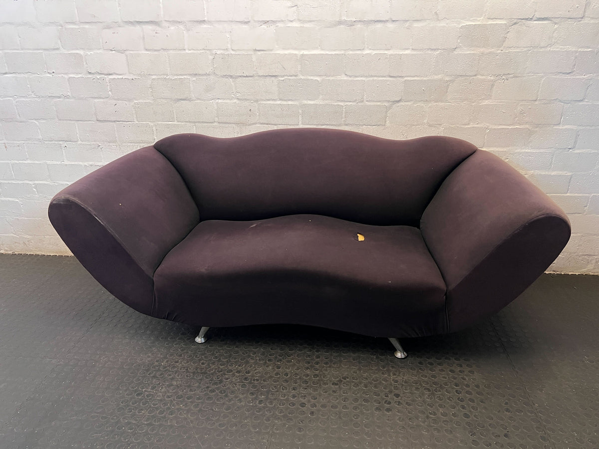 Chic Wavy Purple Loveseat - Visible damages - 2ndhandwarehouse.com