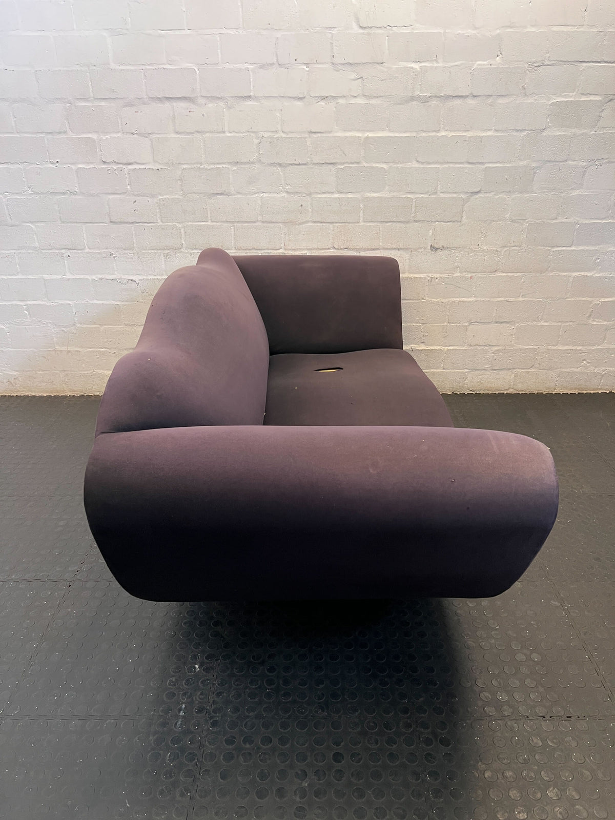 Chic Wavy Purple Loveseat - Visible damages - 2ndhandwarehouse.com