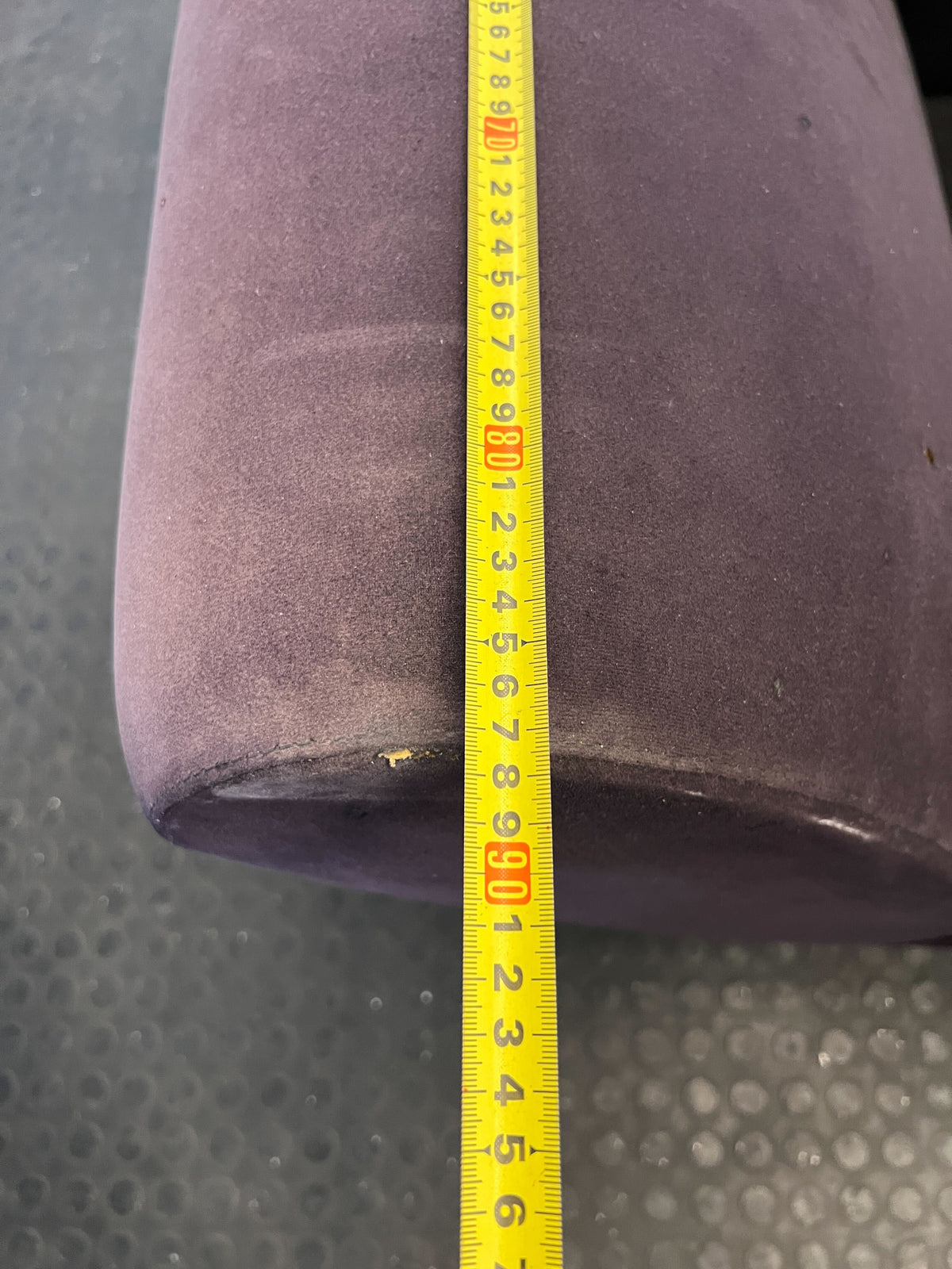 Chic Wavy Purple Loveseat - Visible damages - 2ndhandwarehouse.com