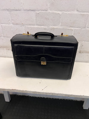Classic Black Leather Briefcase with Gold Accents – Vintage Charm - 2ndhandwarehouse.com