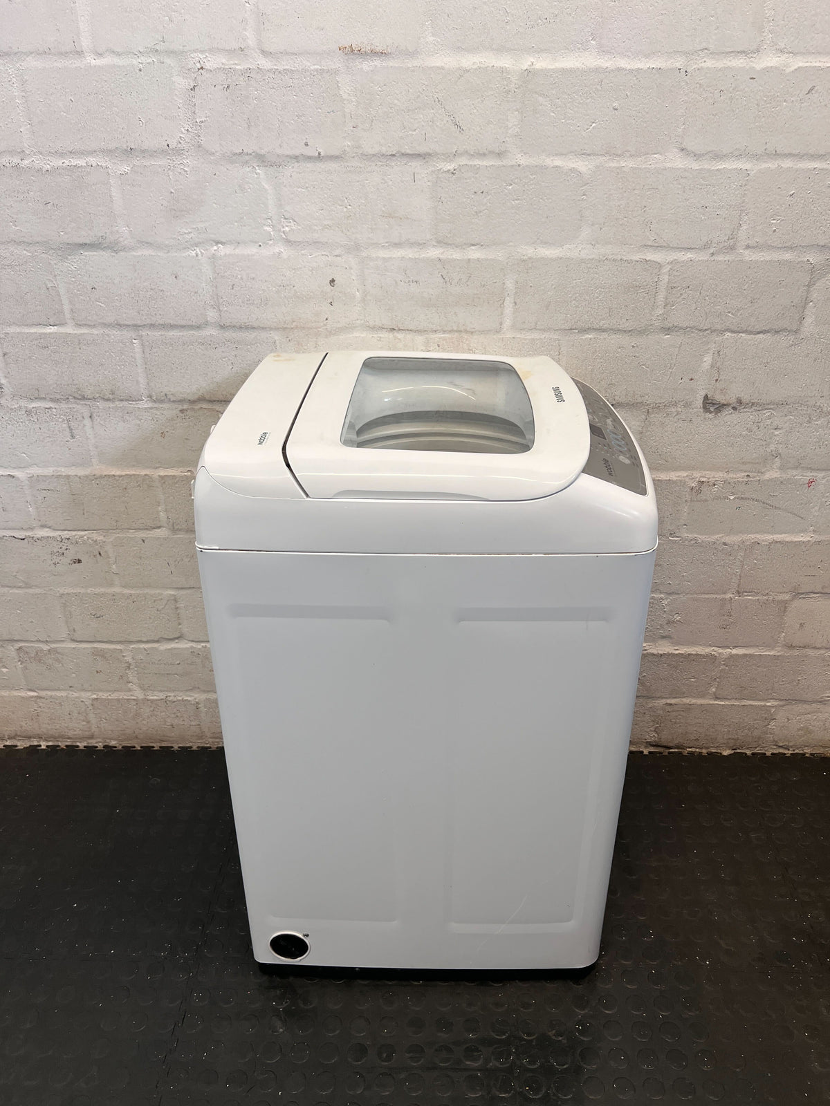 Efficient Samsung Wobble Top Loader Washing Machine - Fair used