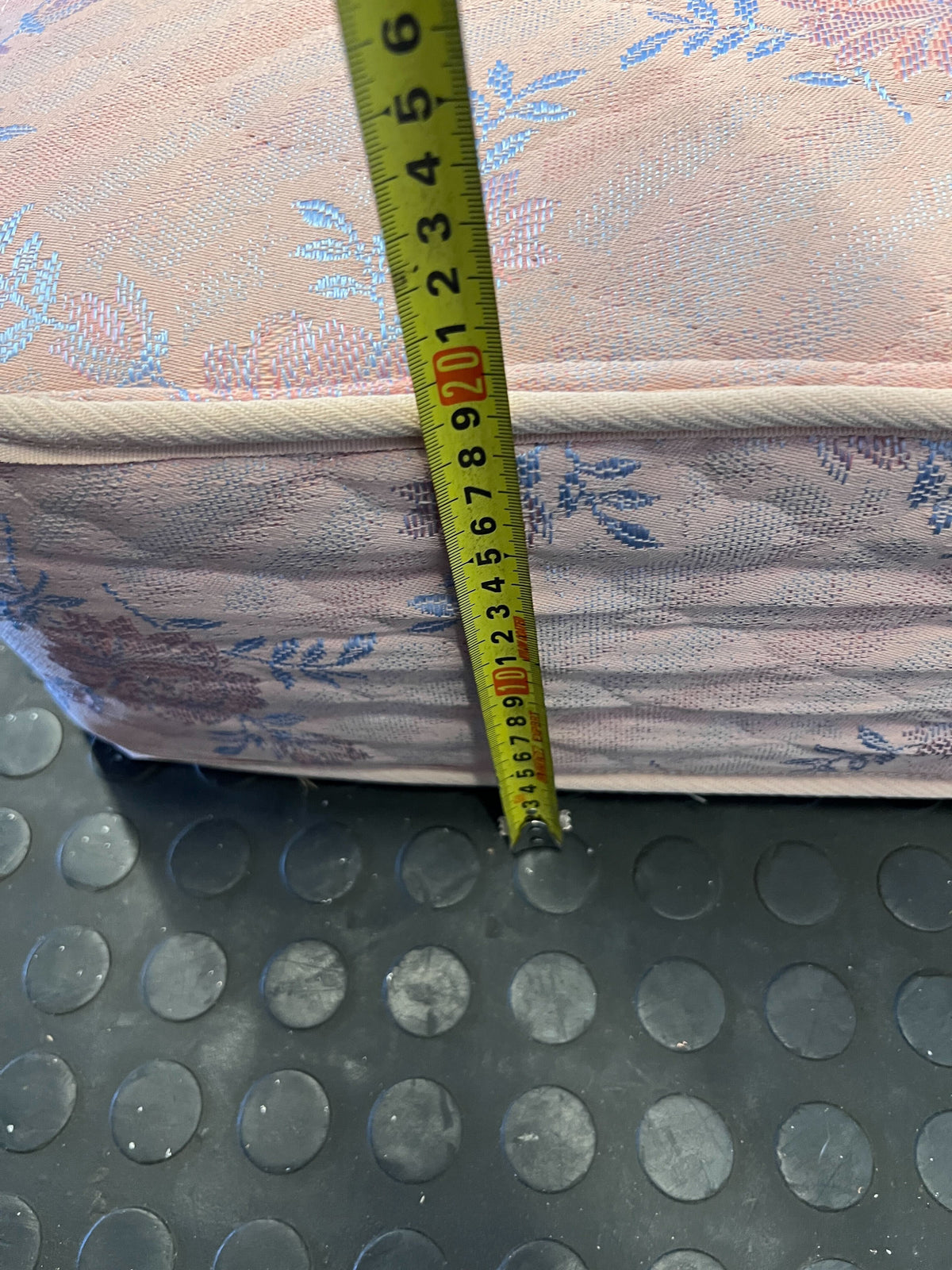 Sealy Posturepedic Single Mattress - Floral Comfort - 2ndhandwarehouse.com