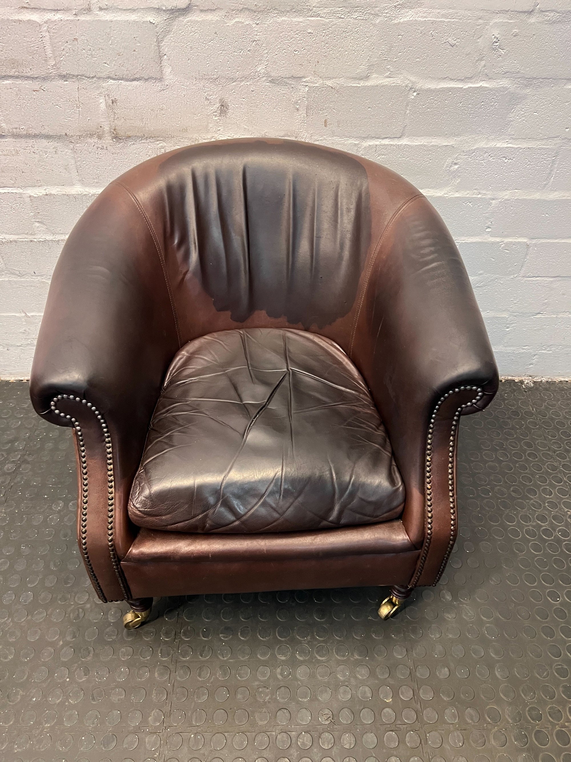 Vintage Brown Leather Armchair - Classic Design - Worn Leather