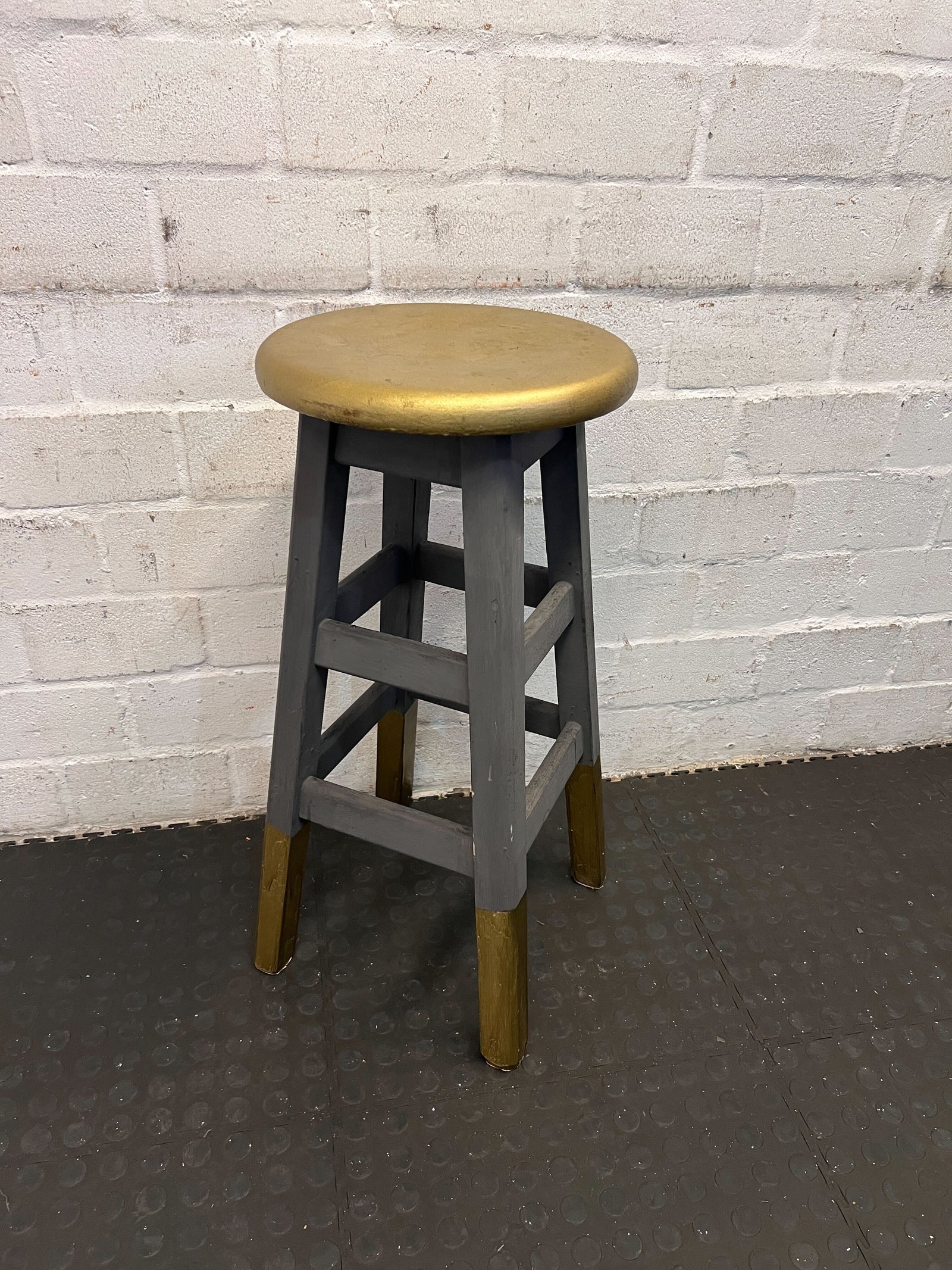 Rustic Grey and Gold Bar Stool - Vintage Charm for Any Space