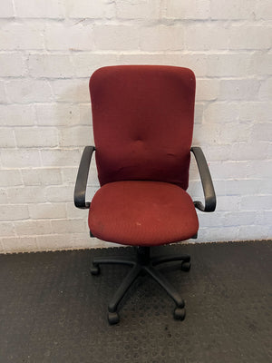 Comfortable Red Swivel Office Chair