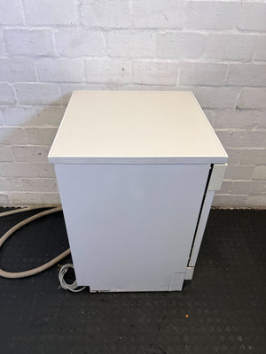 Siemens Lady 151 White Dishwasher - Slightly Worn Yet Reliable - REDUCED