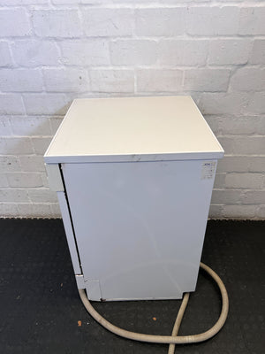 Siemens Lady 151 White Dishwasher - Slightly Worn Yet Reliable - REDUCED