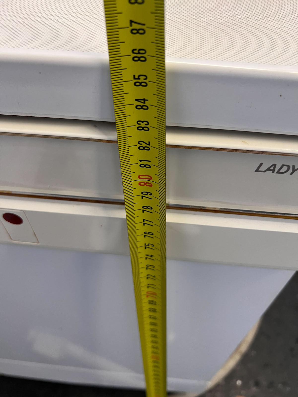 Siemens Lady 151 White Dishwasher - Slightly Worn Yet Reliable - REDUCED