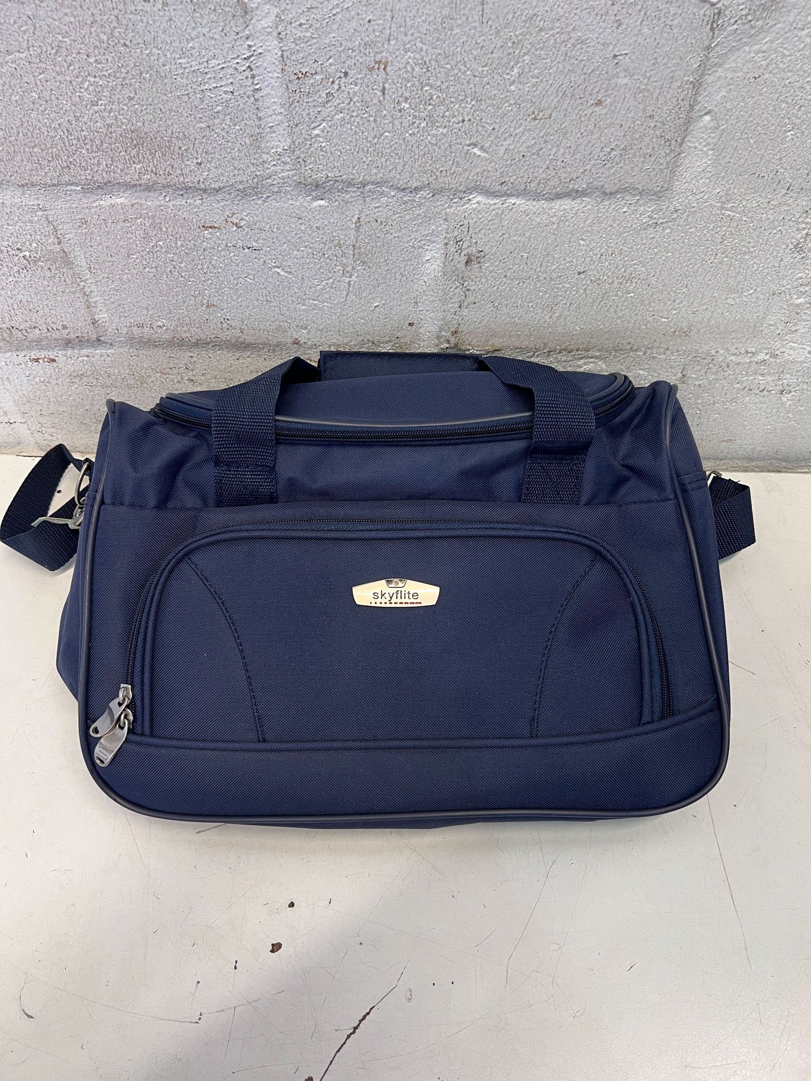 Stylish Navy Blue Travel Bag by Skylite - Minor Wear