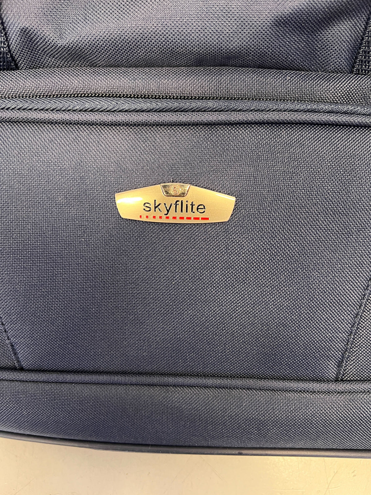 Stylish Navy Blue Travel Bag by Skylite - Minor Wear