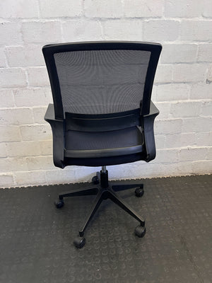Comfortable Black Mesh Office Chair with Wheels