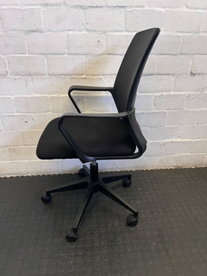 Comfortable Black Mesh Office Chair with Wheels