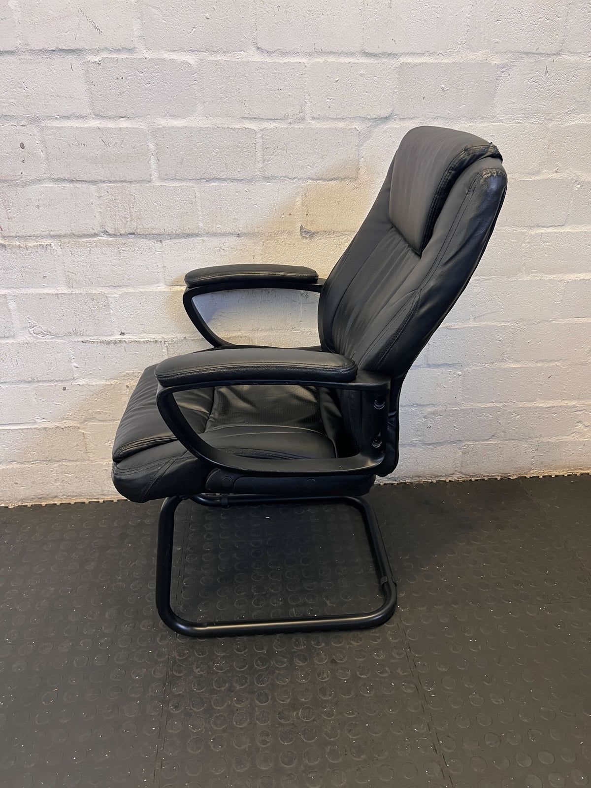 Comfort Executive Black Office Chair