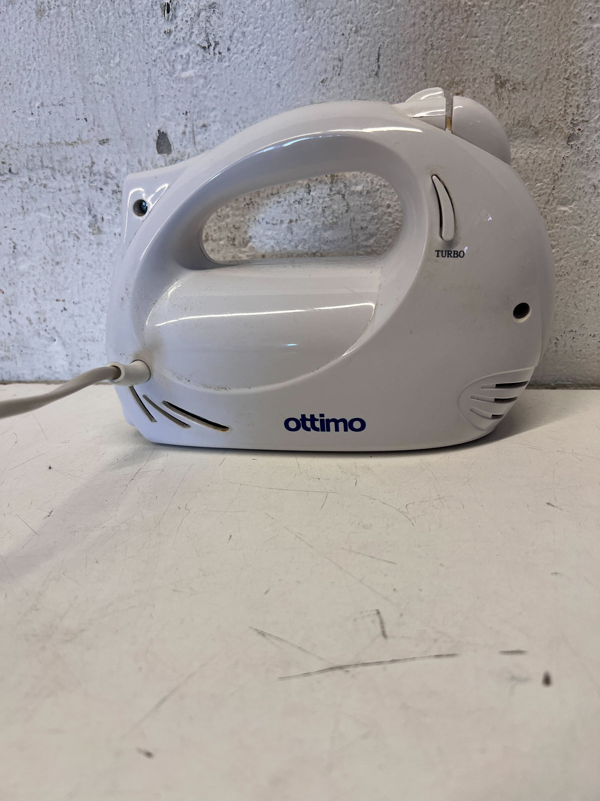 Ottimo White Hand Mixer with Turbo Function - 2ndhandwarehouse.com