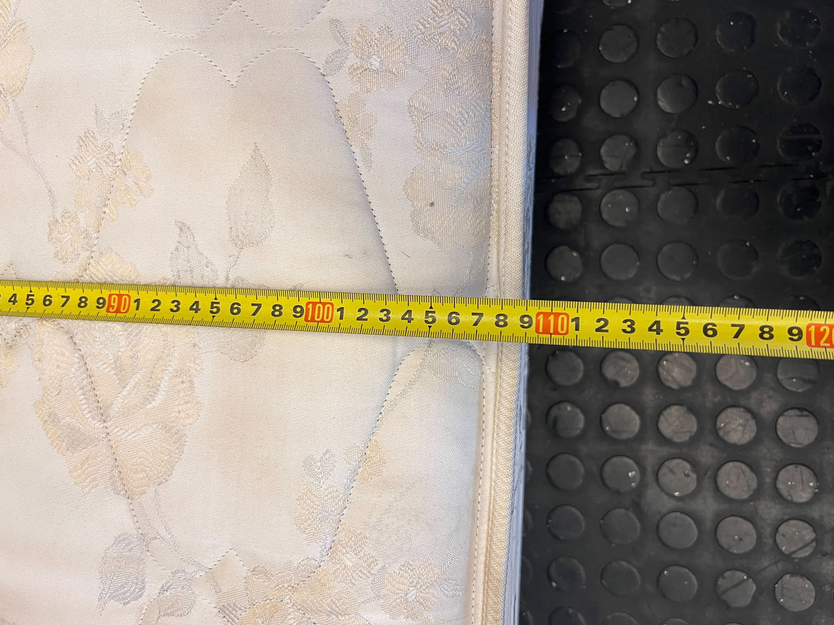 Comfortable Floral Pattern Mattress - Pre-loved - Need cleaning - 2ndhandwarehouse.com